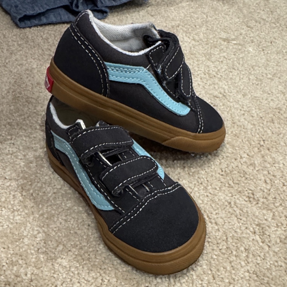 Vans Kids EUC worn once size 6 toddler grey blue gum